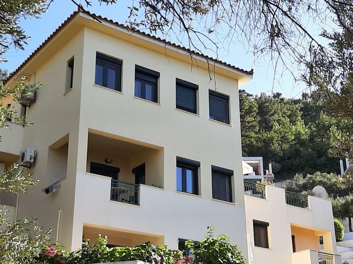 Marina Apartments Коккари Экстерьер фото