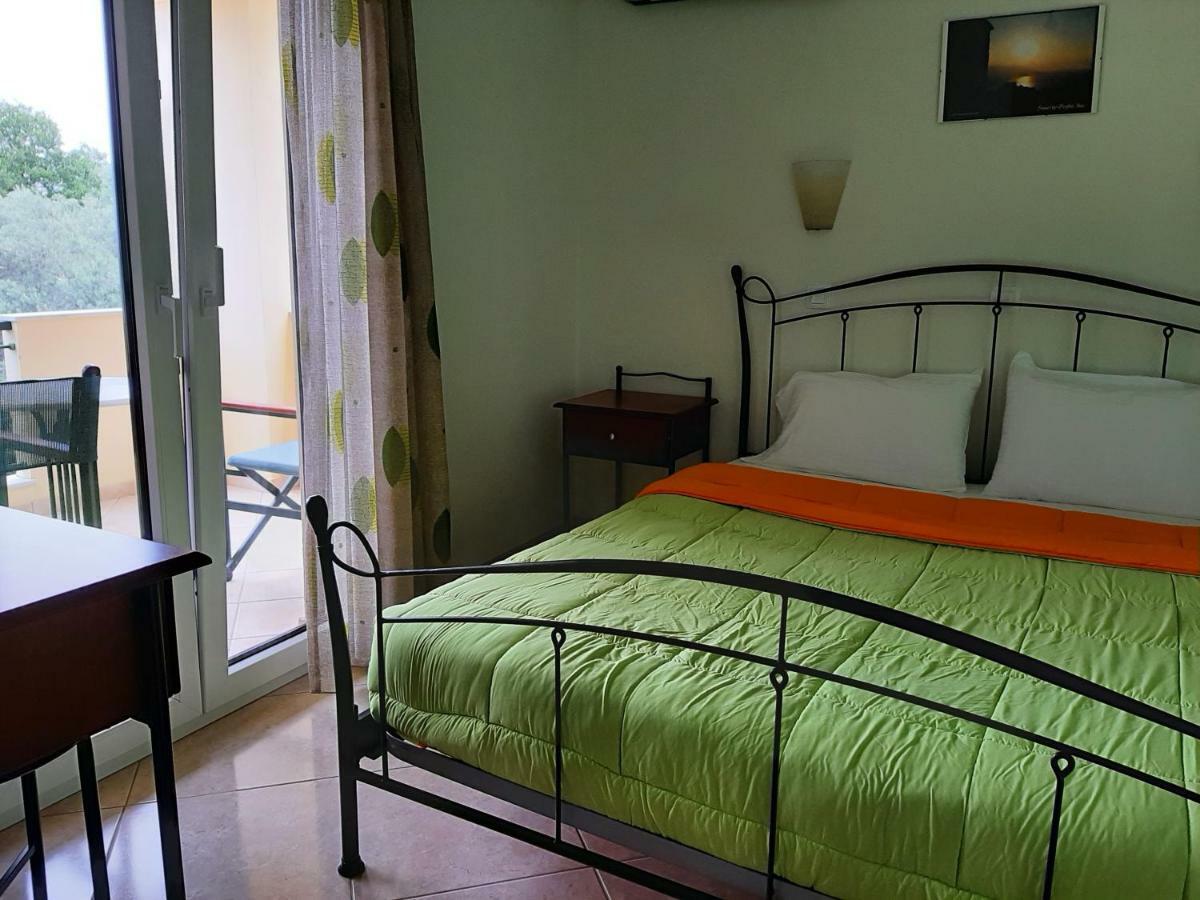 Marina Apartments Коккари Экстерьер фото